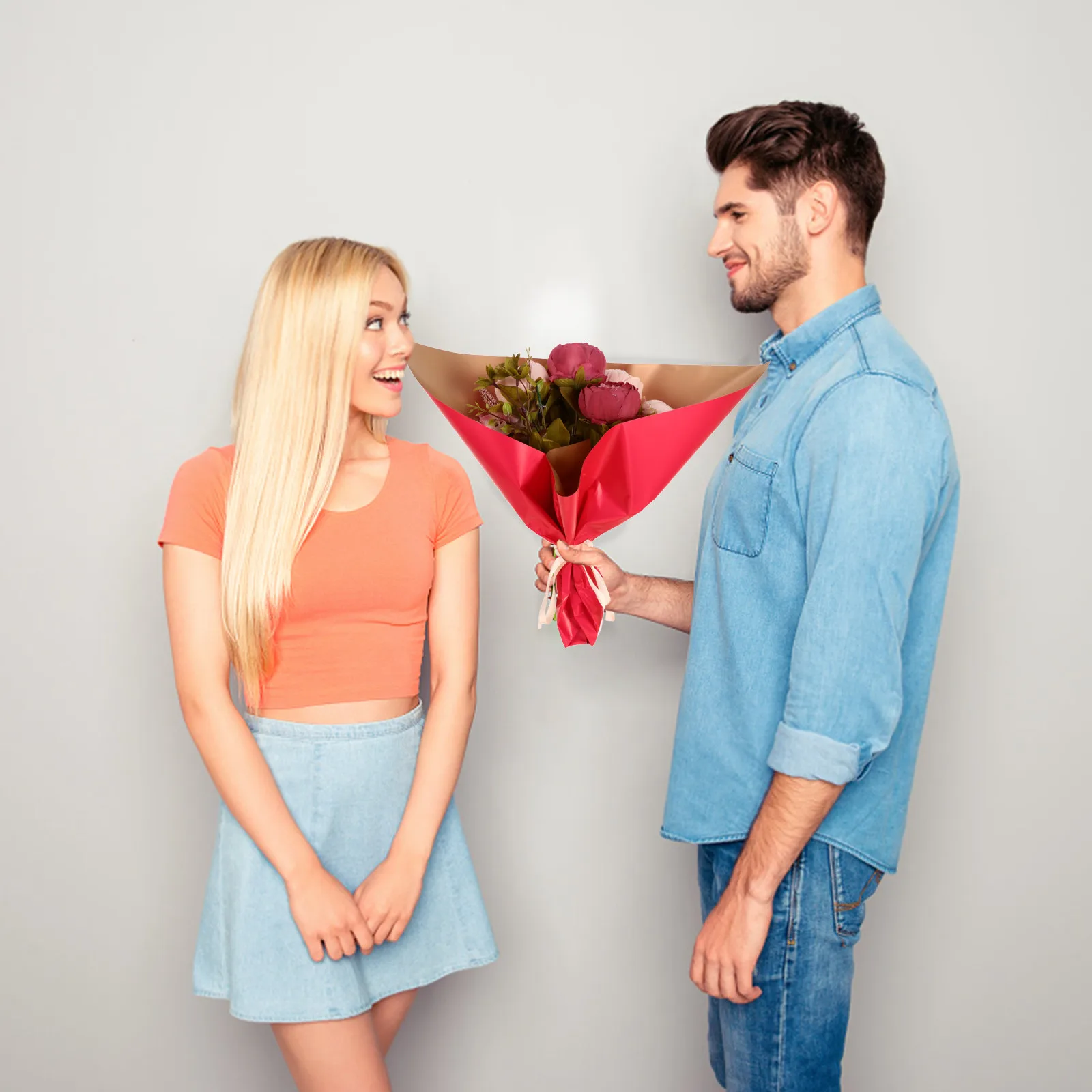 

20Pcs Waterproof Shiny Gold Flower Wrapping Paper Premium Sturdy Packing Paper for Wedding Birthday Holiday Gift Bouquet