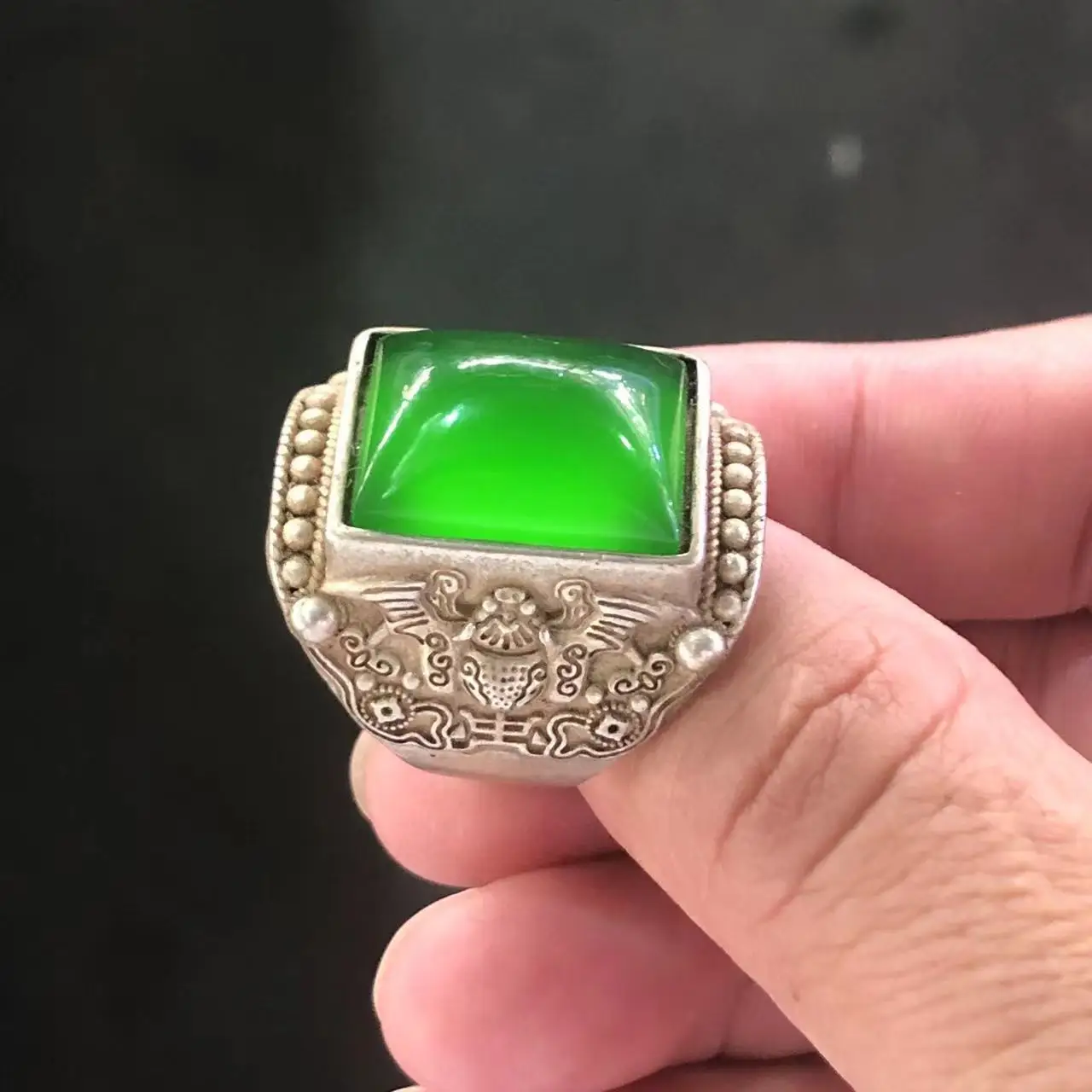 Chinese Ethnic Retro Bat Carved Signet Ring Antique Silver Inlaid Square Green Jade Men Statement Finger Jewelry