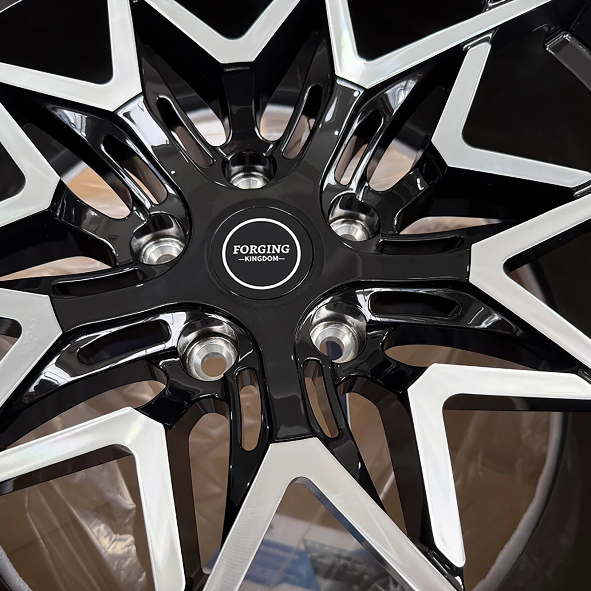 Custom Forged High-Performance Aluminum Alloy Wheel Hubs Multi-Spoke Design with 100mm PCD for Bridge Cars and SUVs 20mm ET