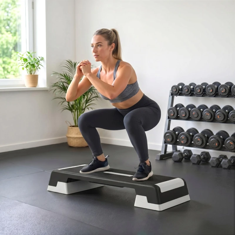 Plateforme de step réglable 3-en-1, hauteur 15/20/25 cm, stepper aérobique avec tapis antidérapant, surface et repose-pieds antidérapants, construction en PP robuste, supporte 550 lbs, plateforme de fitness compacte pour la maison, pour entraînement cardio et musculaire, noir + gris