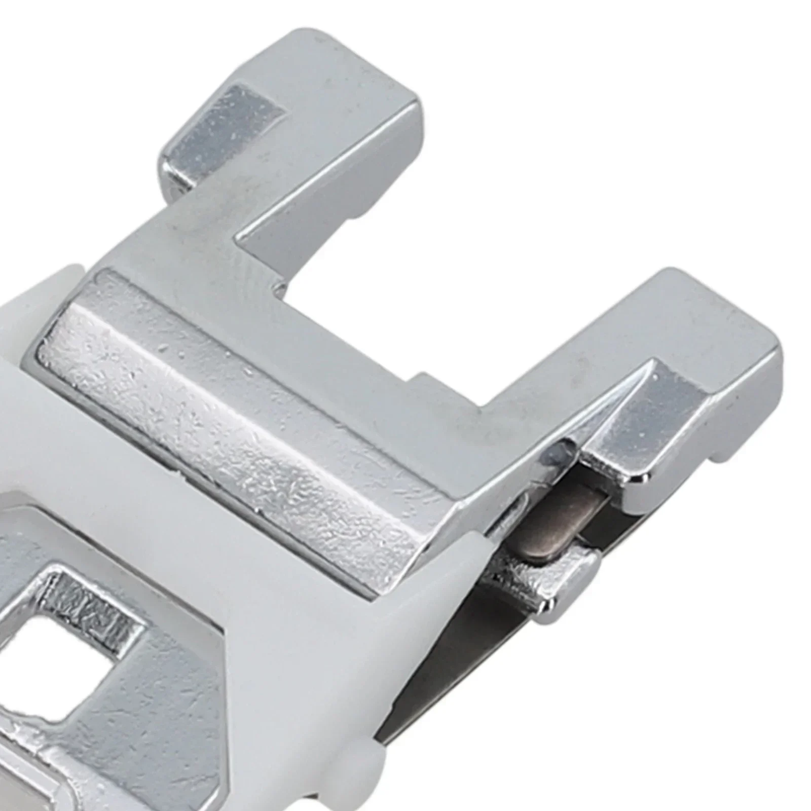 Unlock your sewing potential with this heavy duty presser foot  for thick fabrics and upholstery projects