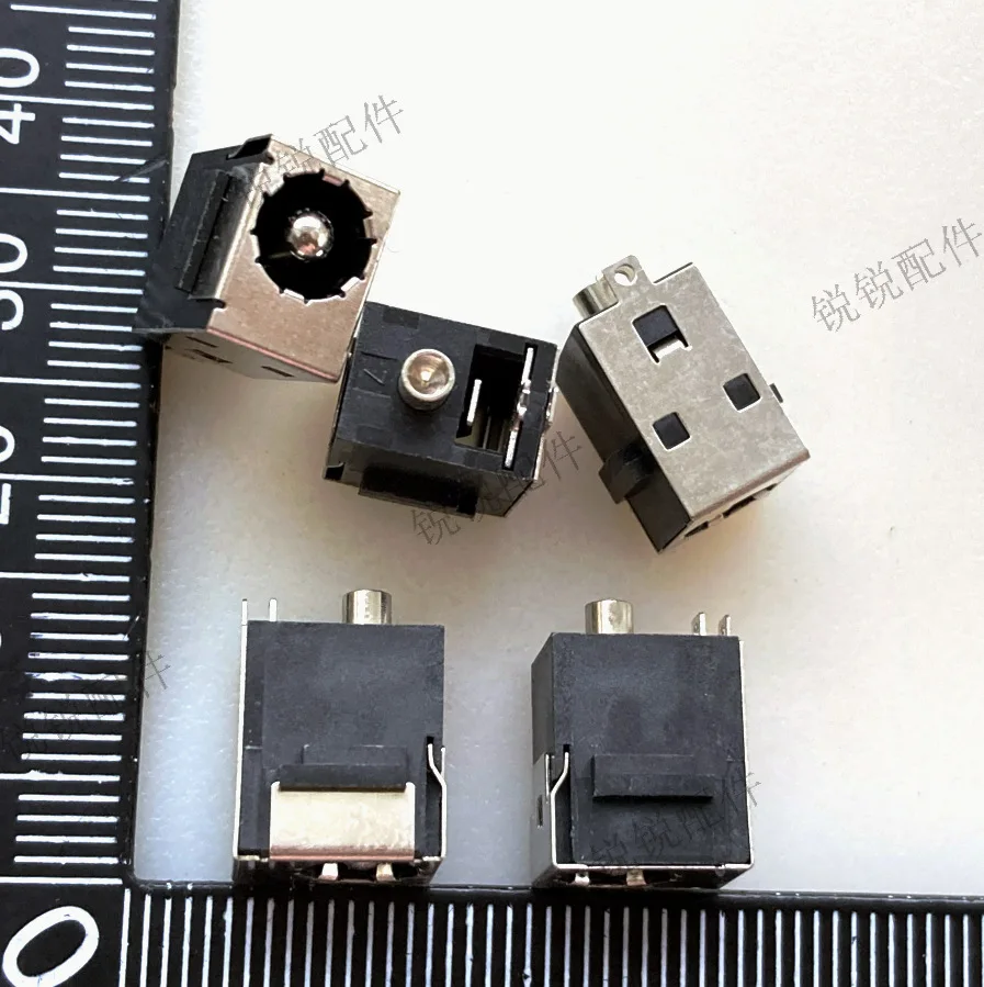 For high current DC vertical female seat 3P 180 degree direct plug, solder wire type 5.5 * 2.5 DC power head, socket