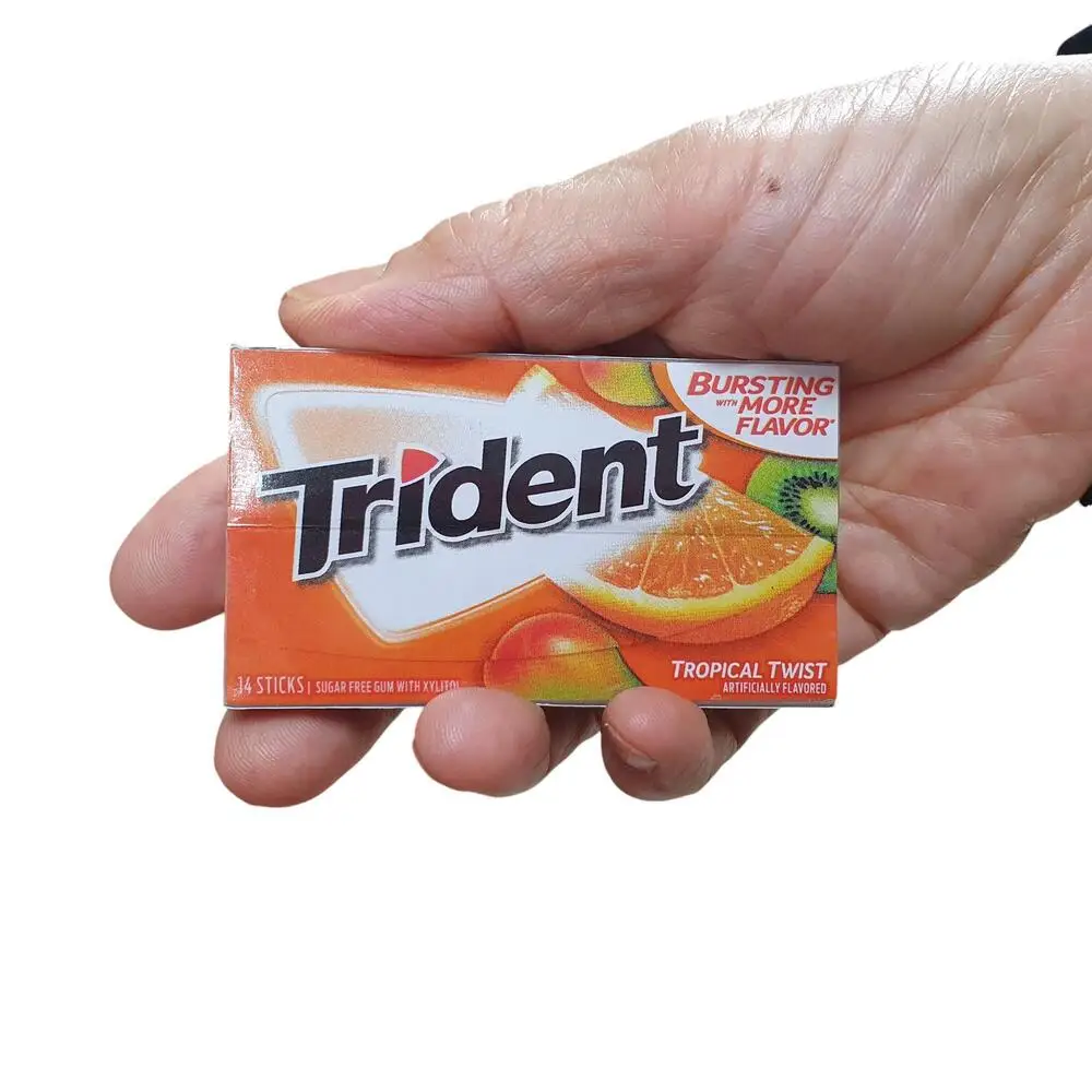 

Gum Changes Close Up Stage Magic Props Illusions Mentalism Gimmicks Magia Tour De Magie Magician Funny Street Magic Tricks