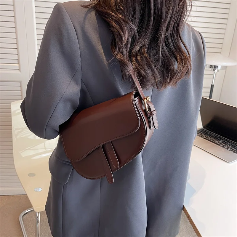 Small PU Leather Saddle Armpit Bags For Women Fashion Shoulder Crossbody Bags Ladies Vintage Underarm Handbags Phone Purse Bolsa