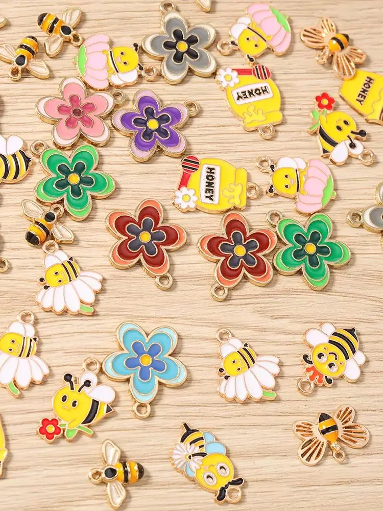 Tusember 10 Stück Emaille-Anhänger mit Cartoon-Blumen und Bienen, niedliche Honigbienen-Charms für Halsketten, Ohrringe, Armbänder, Schmuckherstellung, Basteln – Detail 1