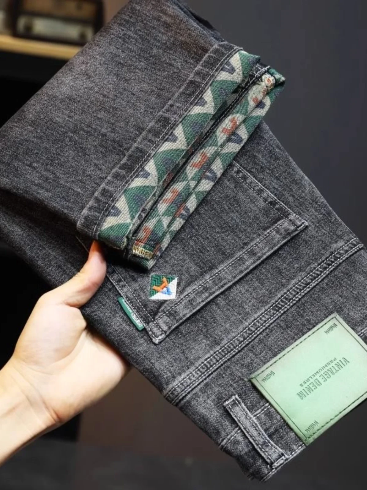 ผู้ชาย Faionable ปักพิมพ์ DENIM orts SLIM FIT ความยาวห้าส่วนฤดูร้อนบาง Sle Urban Casual กางเกงยีนส์ขาตรง