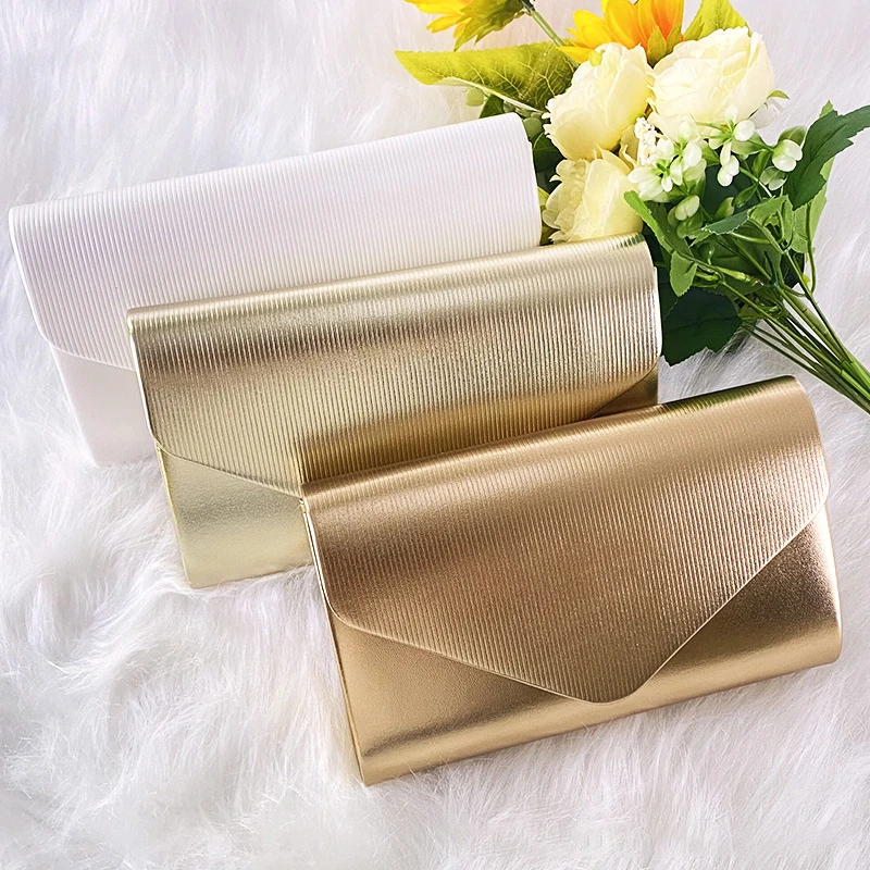 Ladies Mini Shiny Leather Envelope Purse Women Luxury Golden Chain Crossbody Bag Fashion Girls White Cell Phone Purse Wallet