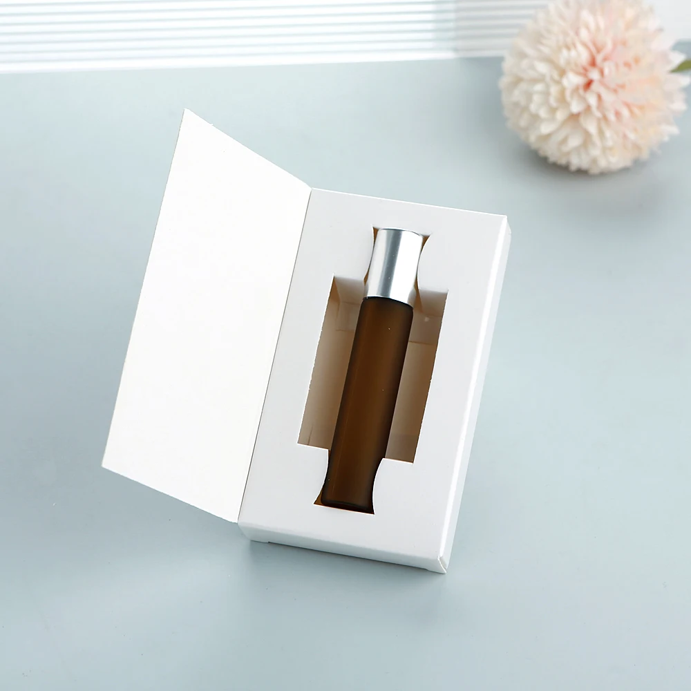 Variant: Silver lid White box