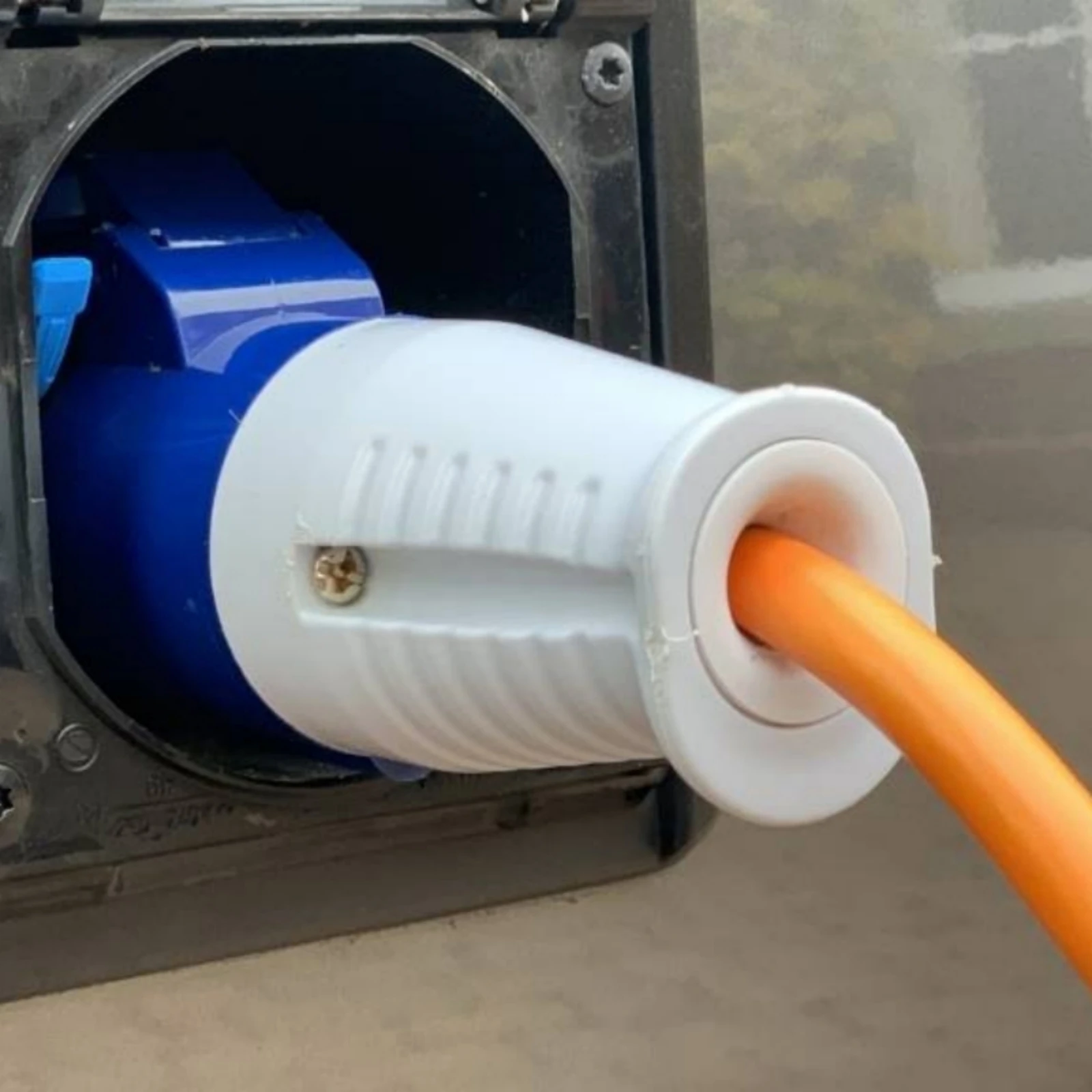 

Motorhome Power Industrial Plug Extension Connector Reverse Polarity Converter Power Connector For Motorhome Camping