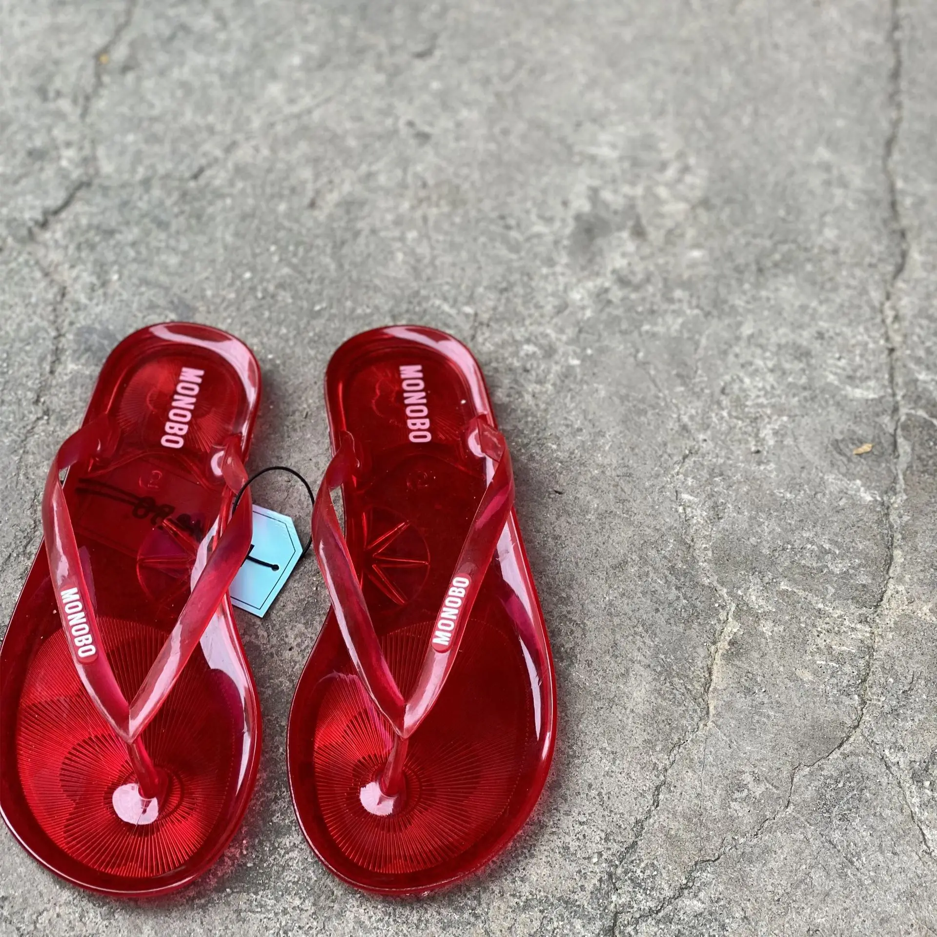 MONOBO Women's Flip Flops College Girls Jelly Clip on Flat Beach Slippers Transparent Flat Crystal Fashion Shoes Sandals Female