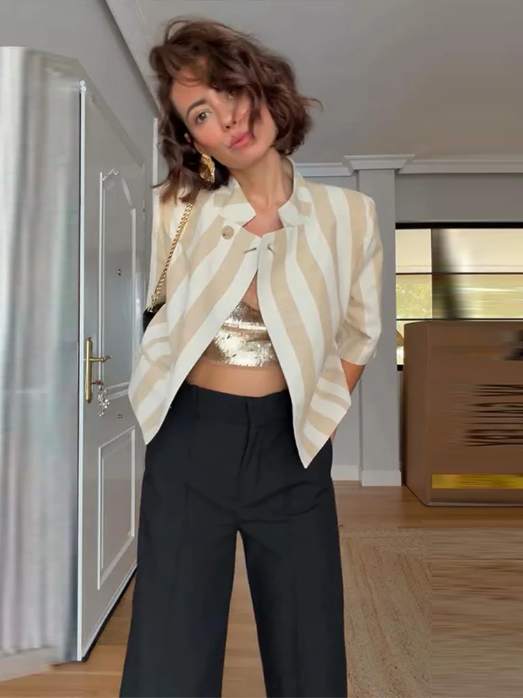 Kurzärmeliger Gestreifter Cropped-Anzugblazer für Damen, Eleganter Stehkragen, Einreihig mit Seitlicher Knopfleiste, Lockerer Mantel, Schicker Damen-Pendler-Oberteil – Detail 10