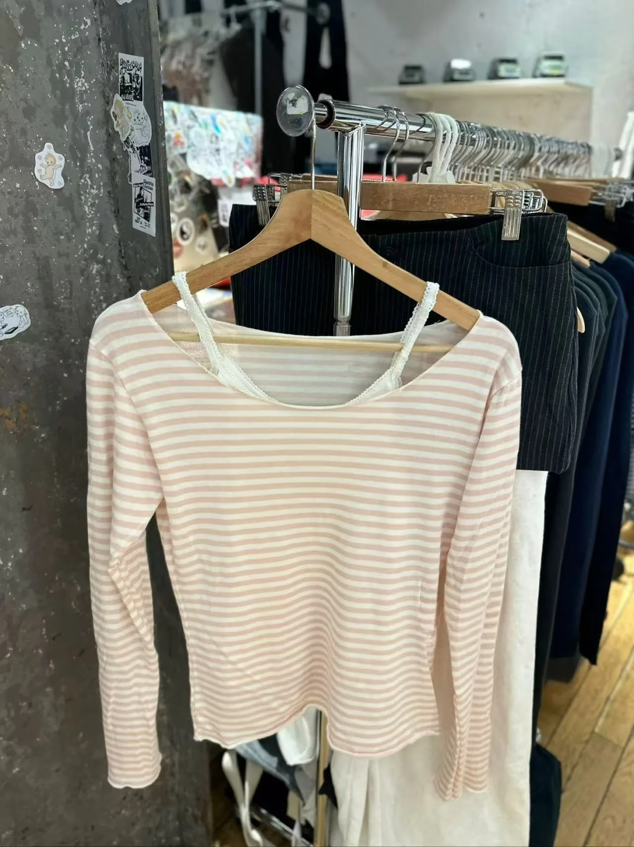 Striped Pink Raw Hem T-shirts For Women New Slash Neck Long Sleeve Tee Shirt Sweet Casual Fashion Tops Y2k Tshirts 2025 Spring