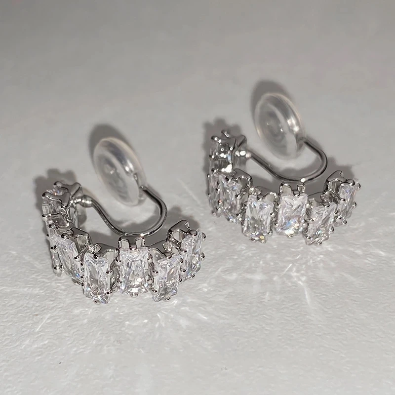 Moda fina faísca zircon c forma orelha manguito clipe de metal brincos para as mulheres sem piercing cartilagem clipe de orelha jóias de casamento