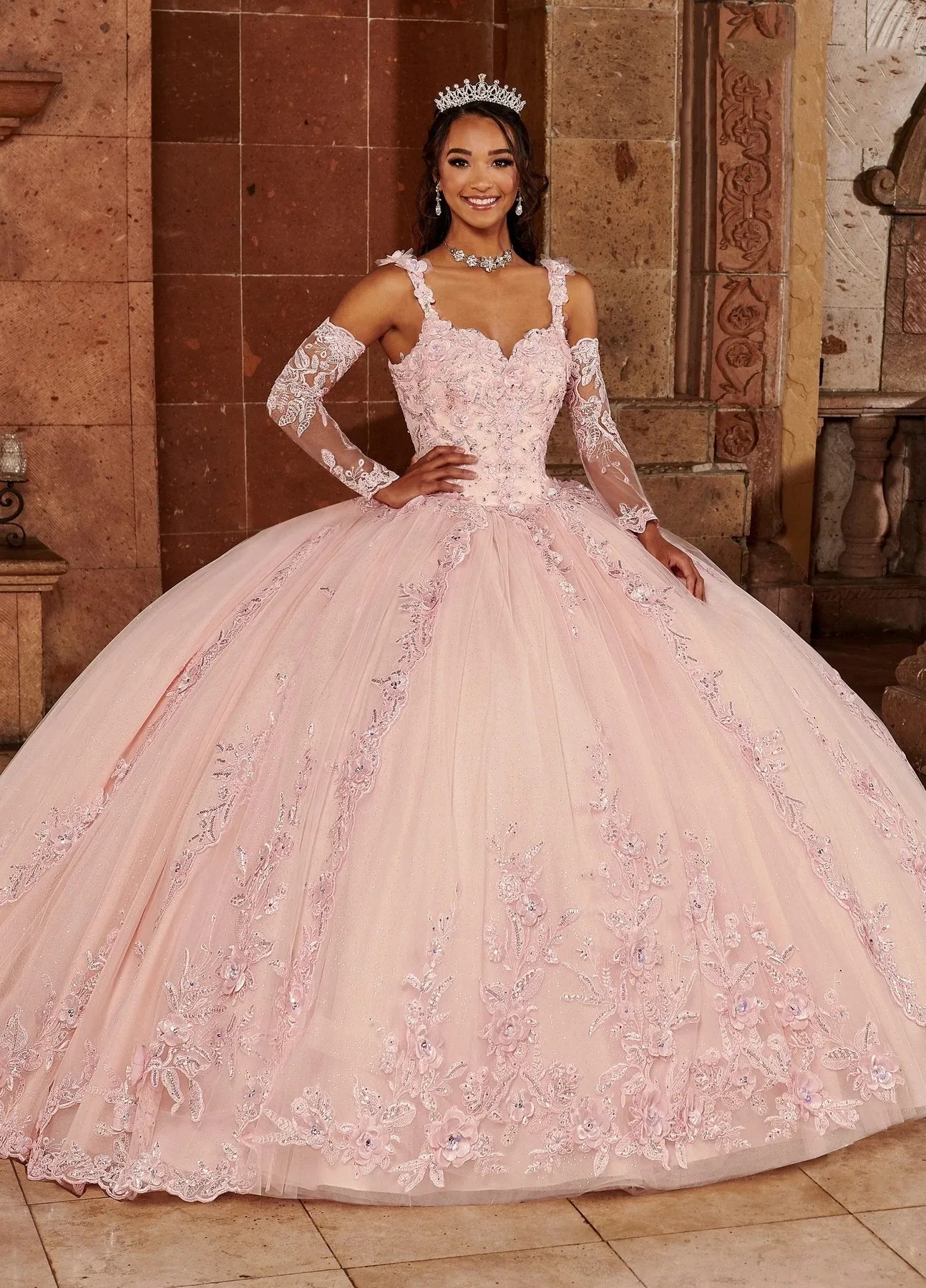 Pink Charro Quinceanera Dresses Ball Gown Spaghetti Straps Tulle Appliques Puffy Mexican Sweet 16 Dresses 15 Anos