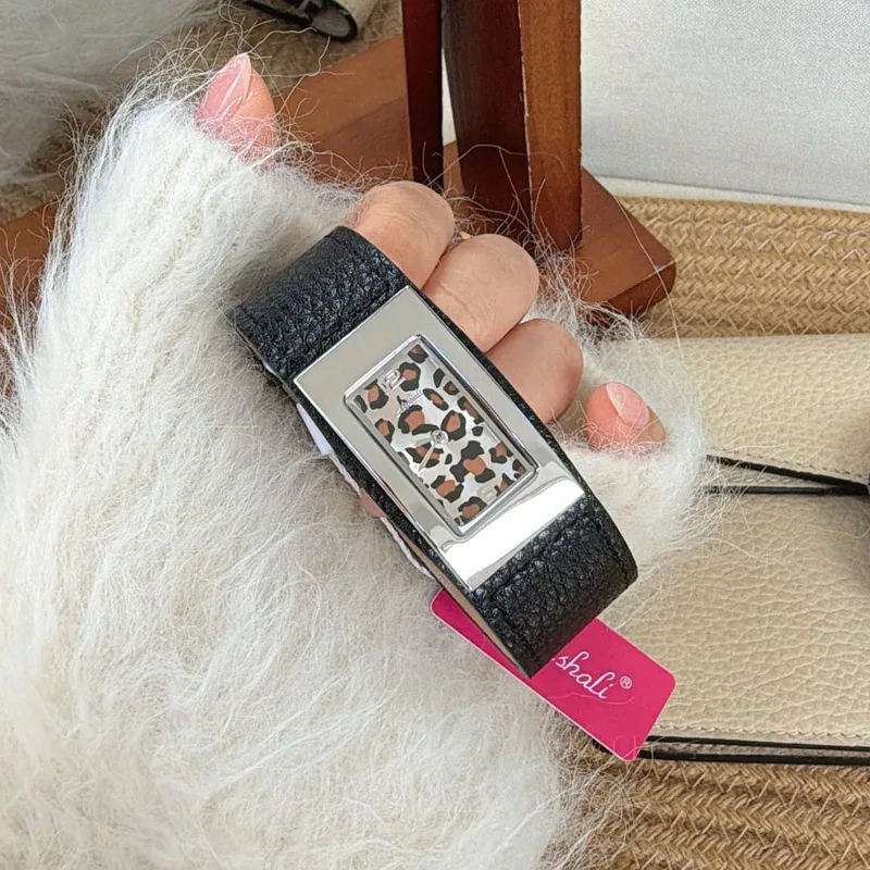 2026 New Luxury Watch High Quality Leather Watch Women's Retro Stainless Steel Quartz Watch Personalized Design Women's Gift