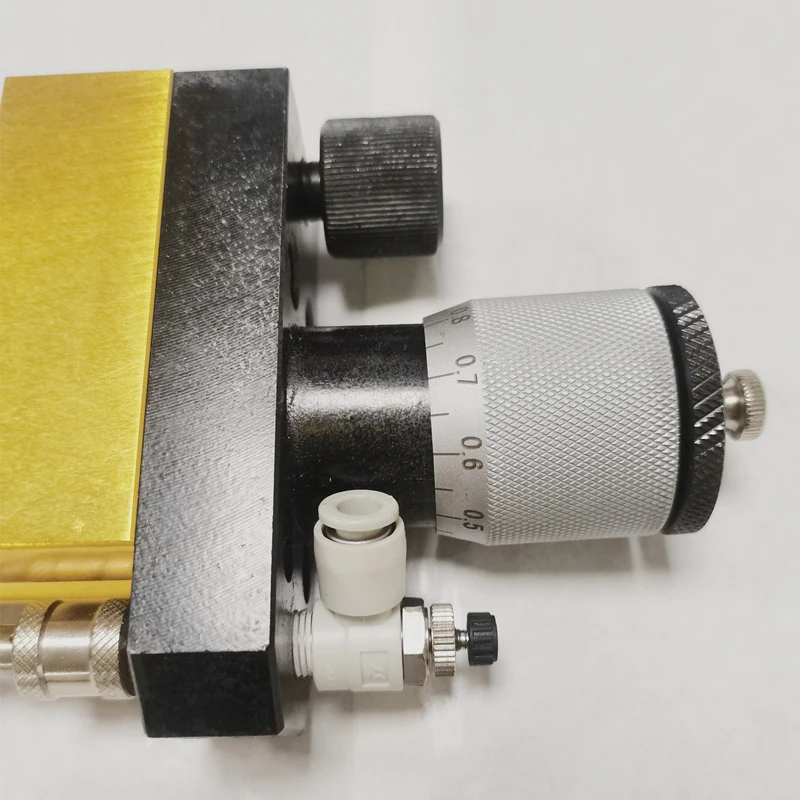 Machine à refendre industrielle, Type cisaillement, couteau pneumatique