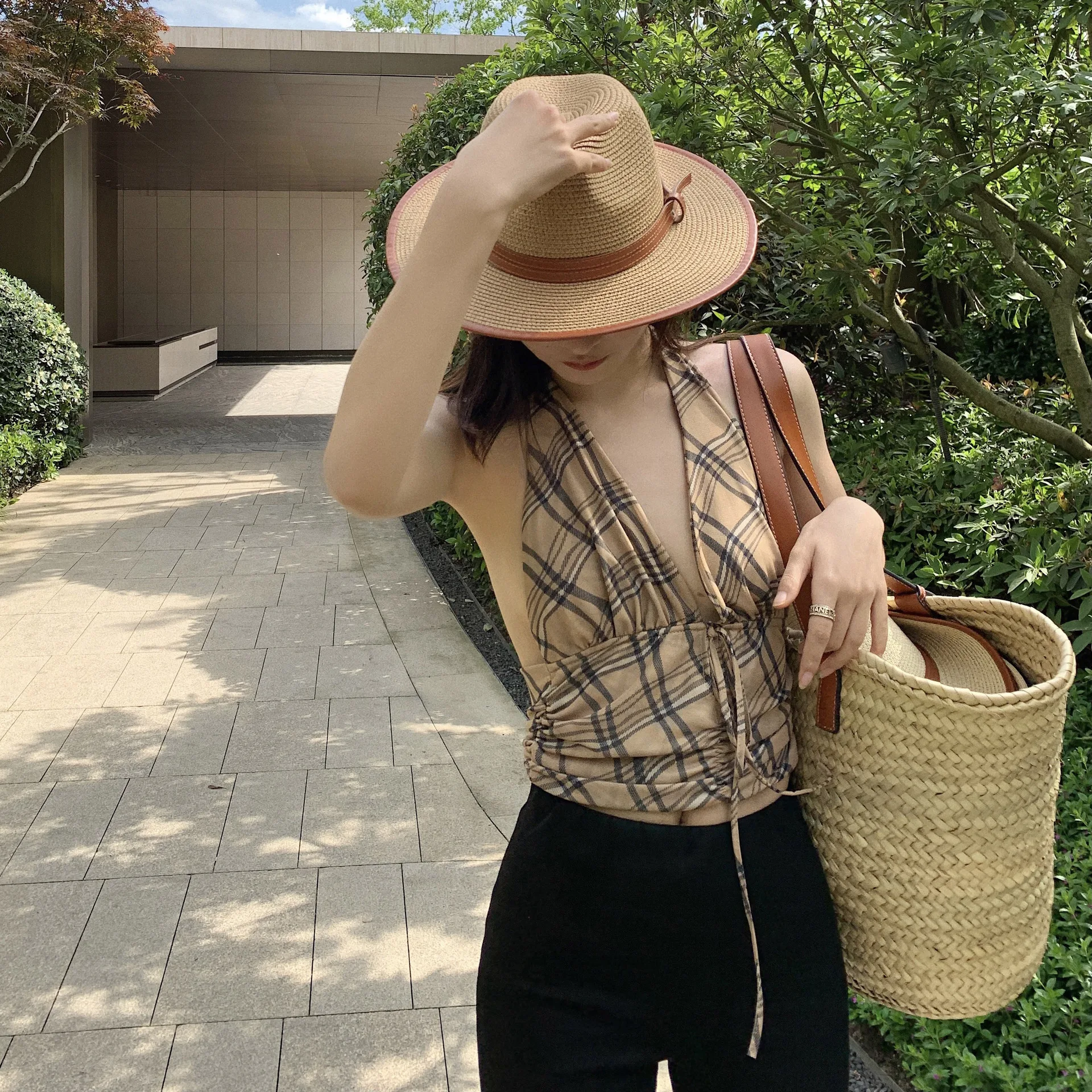 

Summer sun protection travel vacation Panama straw woven cool hat women's big brim casual sun hat retro British straw hat men