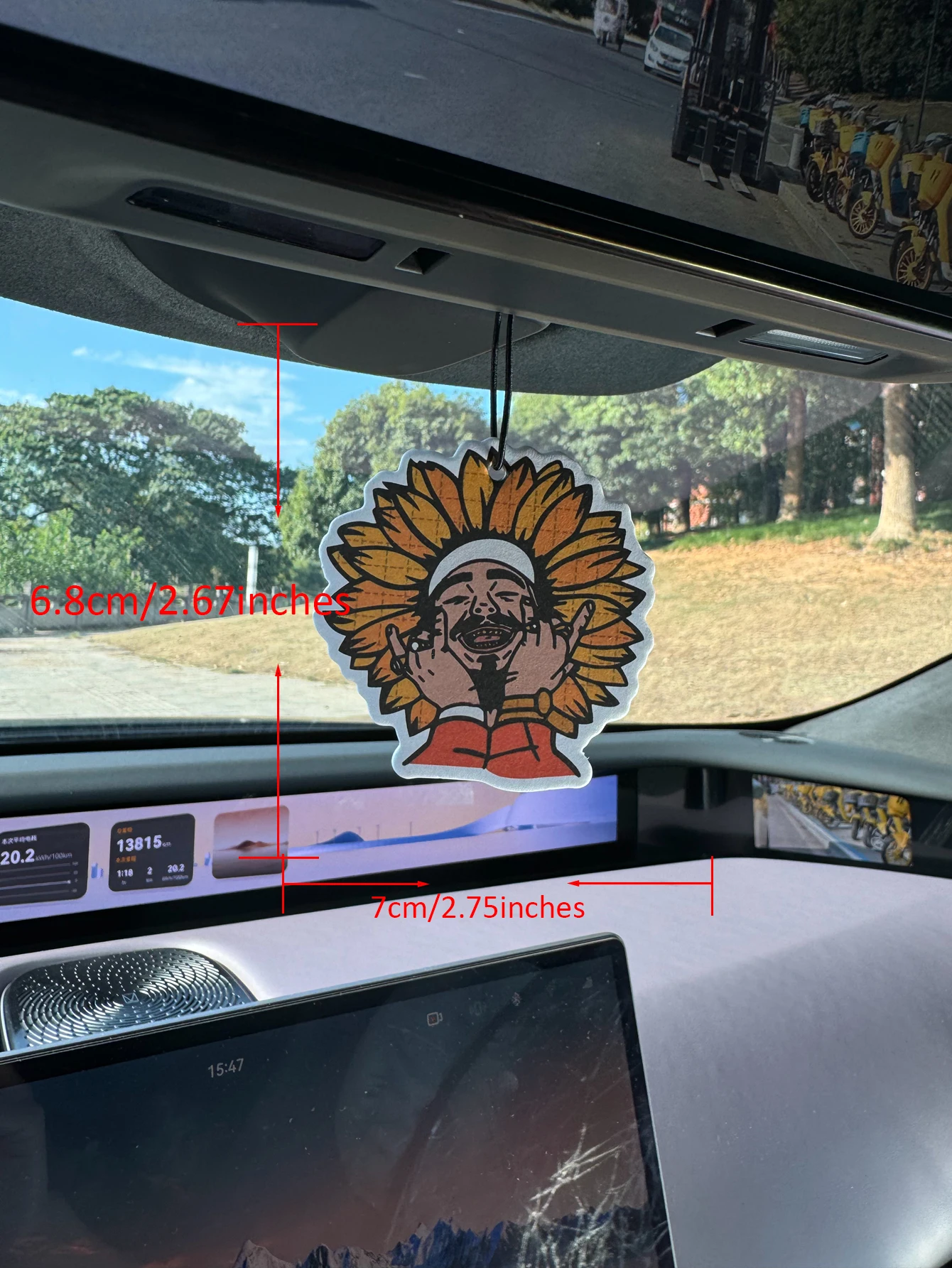 Post Malone with Sunflower Intercontinental Hotel Scent Fun Car Fragrance Car Scent Tablets Perfume Air Freshener Vent Black Rock Candy Japanese Cartoon Anime Rearview Mirror Fragrance Pendant Hanging Ornament Air Vent Toilet Scent Bag Living Room Bedroom Home Gift for Friends, Car Deodorizer, Pure Natural Fragrance, Long-Lasting Scent, Car Decoration, Scent Tablets, Wardrobe, Bathroom Fragrance