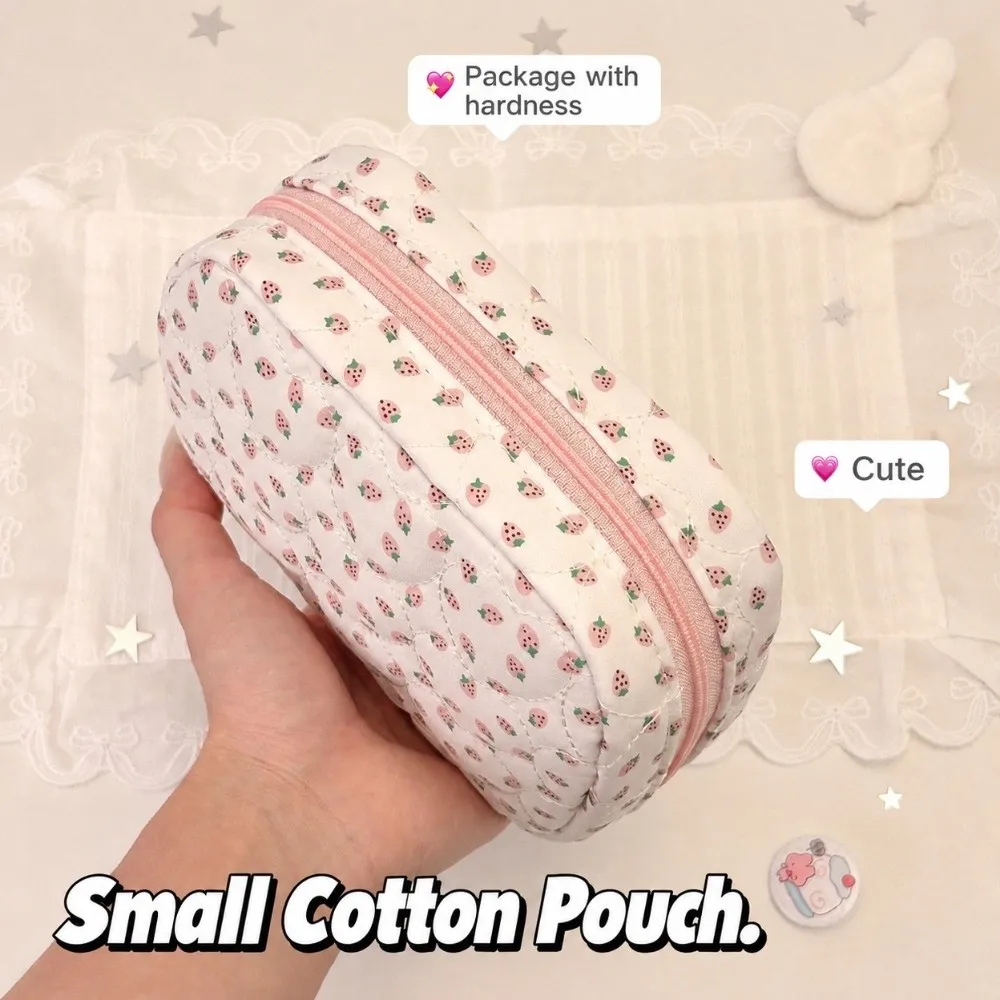 Lightweight Strawberry Print Makeup Bag Multi-layer Compartment Large Capacity Cosmetic Pouch Makeup Storage Pouch Daily Use