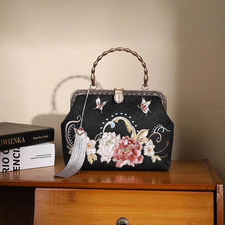 Retro Chic Floral Embroidery Kisslock Handbag Chinese Traditional Designer Luxury Evening Prom Tribal Cellphone Side Sling Bag