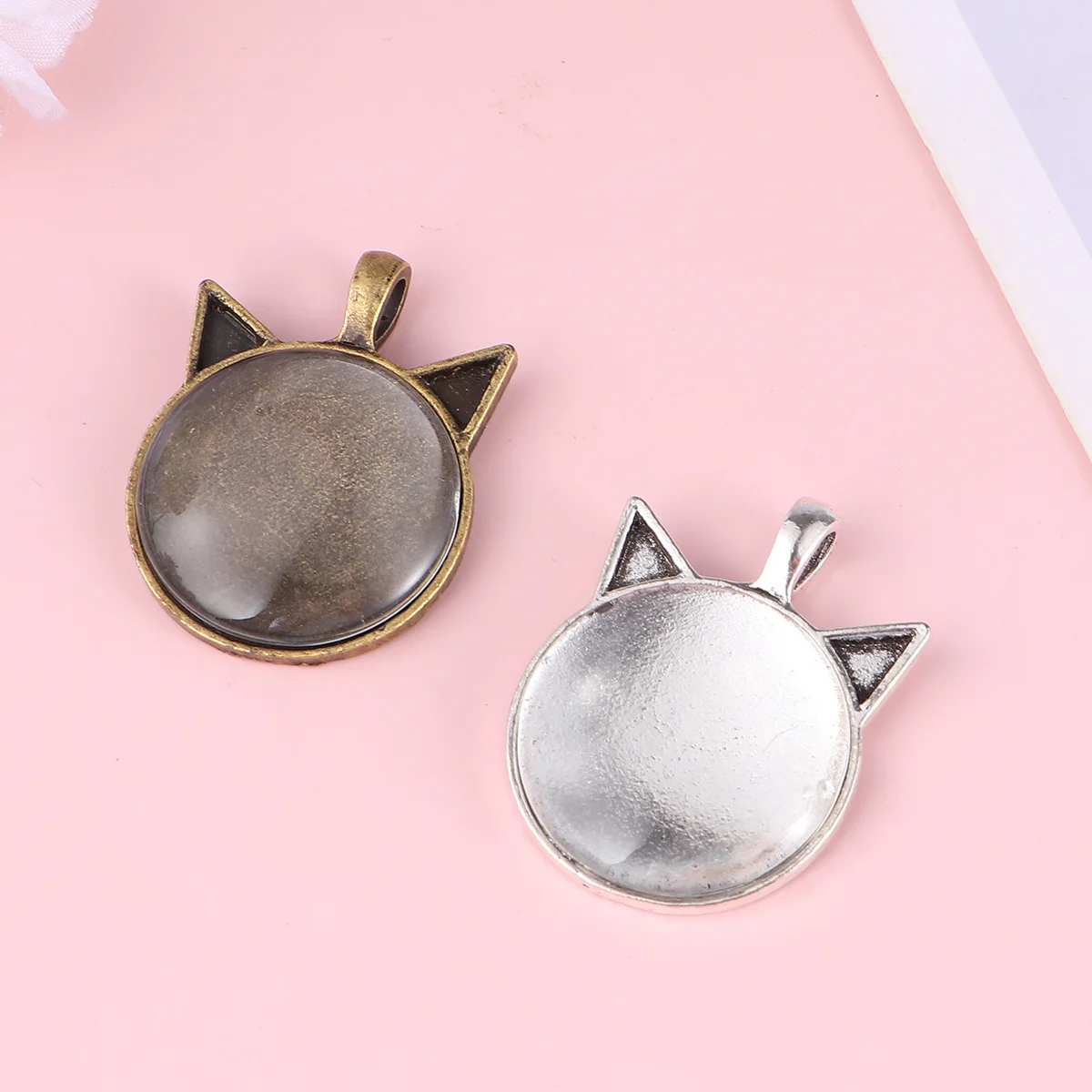 

24Pcs Cat Pendant Charms Alloy DIY Blank Bezel Glass Dome for Jewelry Making Cameo Photo Necklace Craft Accessories