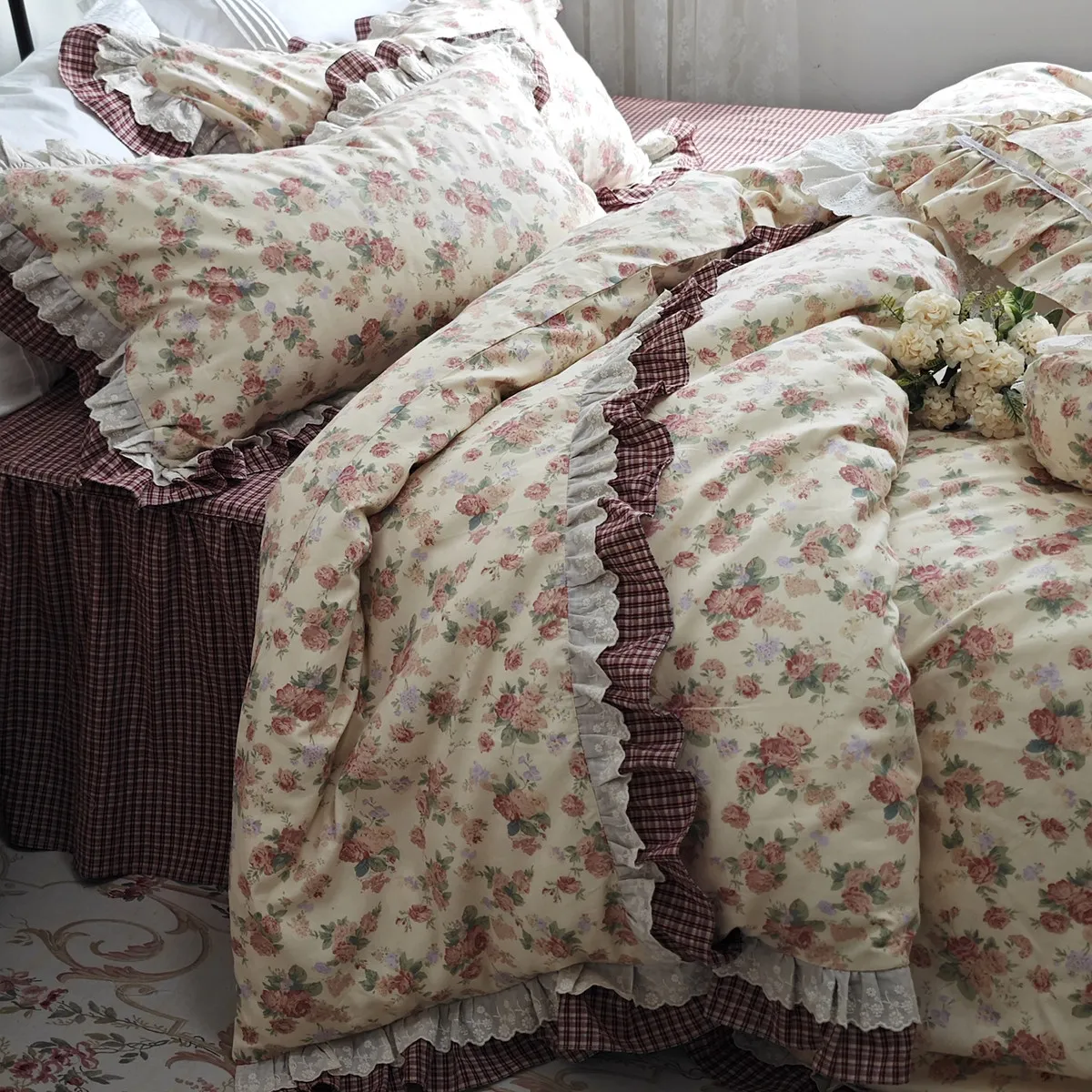 High-end French Korean Princess Style Rustic Floral Bed Skirt Set, 100% Cotton Bedding Quilt Cover 4-Piece Set
