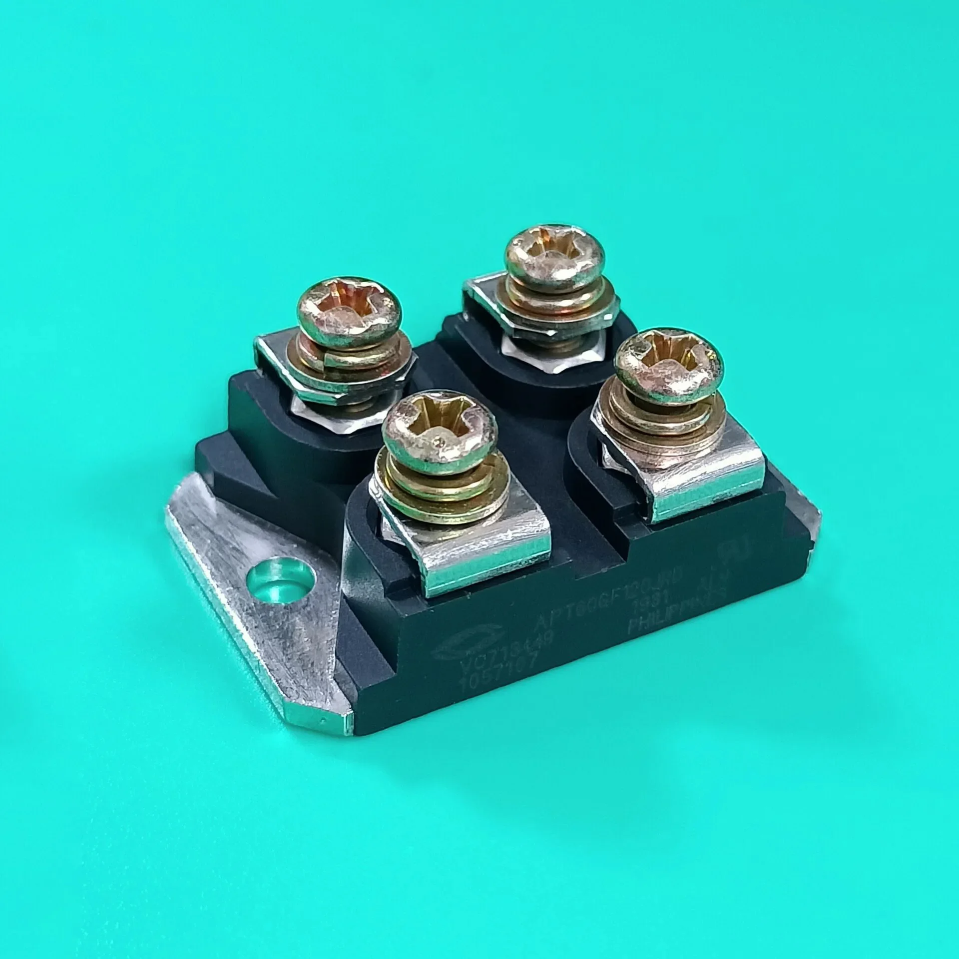 APT60GF120JRD Modul…