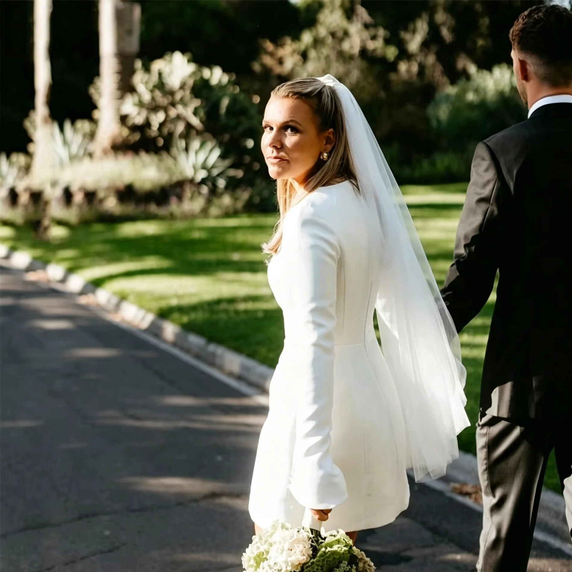 Long Sleeves Satin Short Wedding Dress Round Neck A Line Mini Bridal Gown Elegant Elopement Reception Dress For Bride With Veil