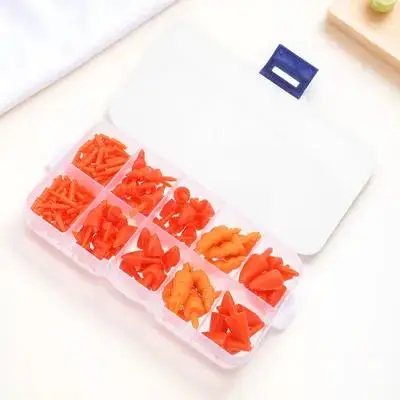 

160Pcs Snowman Nose DIY Material Box Sturdy Plastic for Snowman Miniature Winter Ornaments Craft Kits Accessories