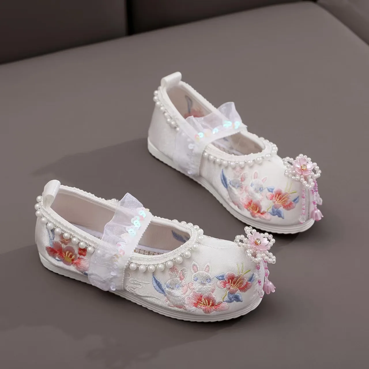 zapatos-hanfu-bordados-con-borlas-y-cuentas-para-nina-estilo-etnico-nuevos-de-primavera-verano-de-punta-sin-cordones-para-bailar