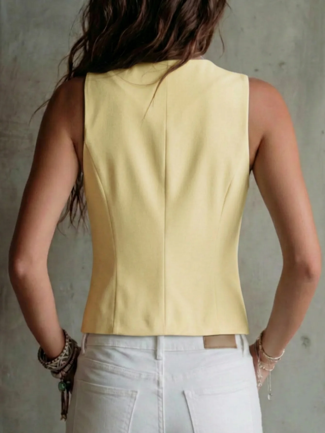 Women's Sleeveless Vest V-Neck Button Front Cut Casual Style With Elegant Spring Summer and Fall Routine Suitable for the Office