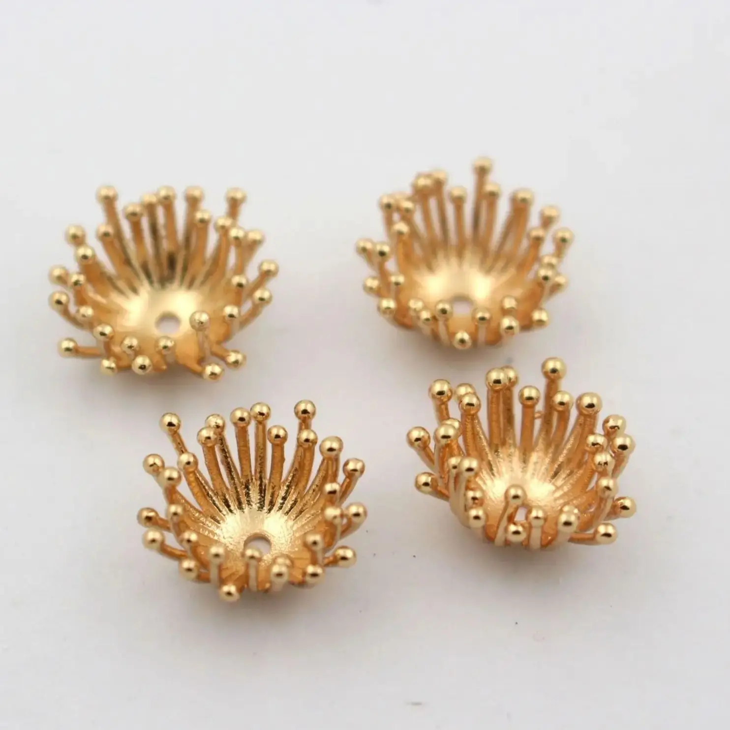 20pcs 14mm Filigree Flower Stamens Ball Pins with Hole Center Brass Casted Beads Cushion Caps Bases DIY  Jewelry Accessories