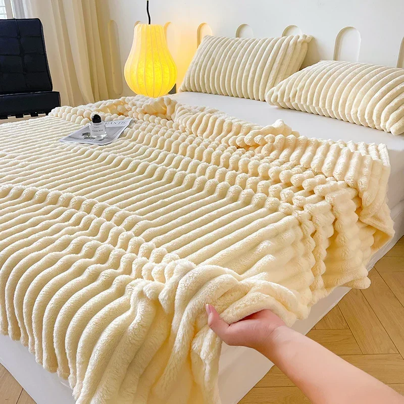 

2024 New Pull-out Blanket Milk Velvet Solid Color Cover Nap Sofa Thick Warm Blanket in Autumn and Winter