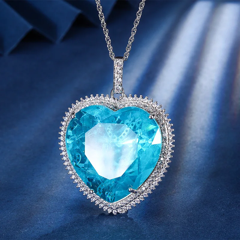 Heart Paraiba High Carbon Diamond Pendant Necklace for Women 32*32mm 4 Color Sparkling Big Gems Neck Chain Fashion Jewelry
