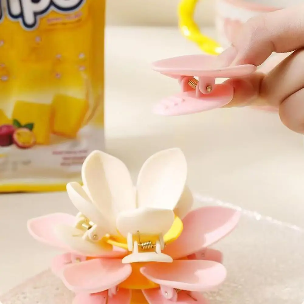 Double-Layer Flowers Magnetic Fridge Magnets Kitchen Accessories 2 in 1 Sealing Clips for Food Storage Multifunctional