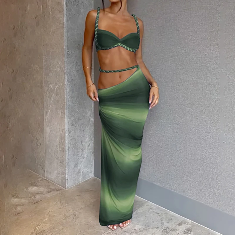 

Summer New Hollow Out Beach Bikini Sets Lady Sleeveless Pleat Long Skirts Sets Sexy Solid Backless Halter Vest&Half Skirts Sets