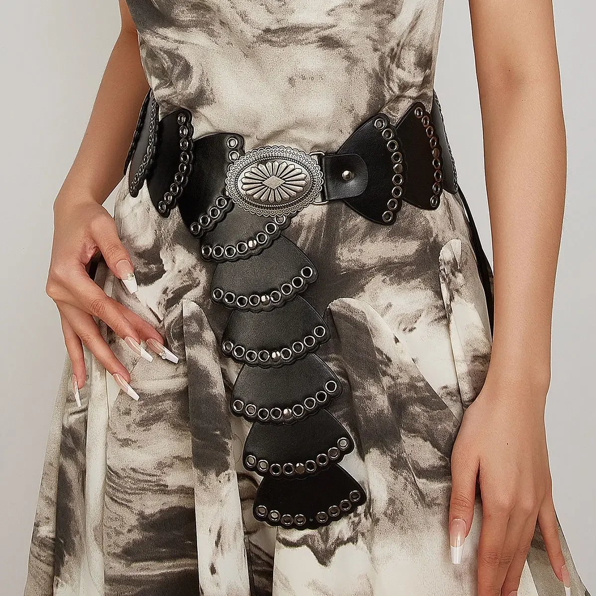 European and American retro women's belt street fashion hollow ring PU leather splicing feature waist belt versatile nail bead