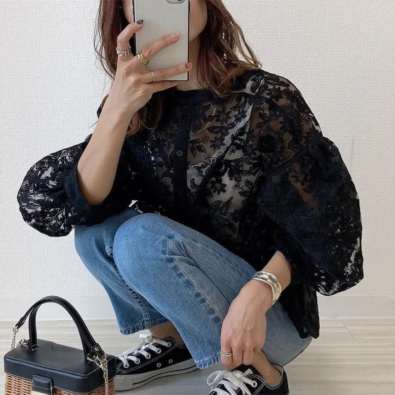 Vintage Embroidery Lace White Shirt Women Casual Fashion Loose Lantern Sleeve Blouse Women Floral Slim Female Tops Blusas 28379