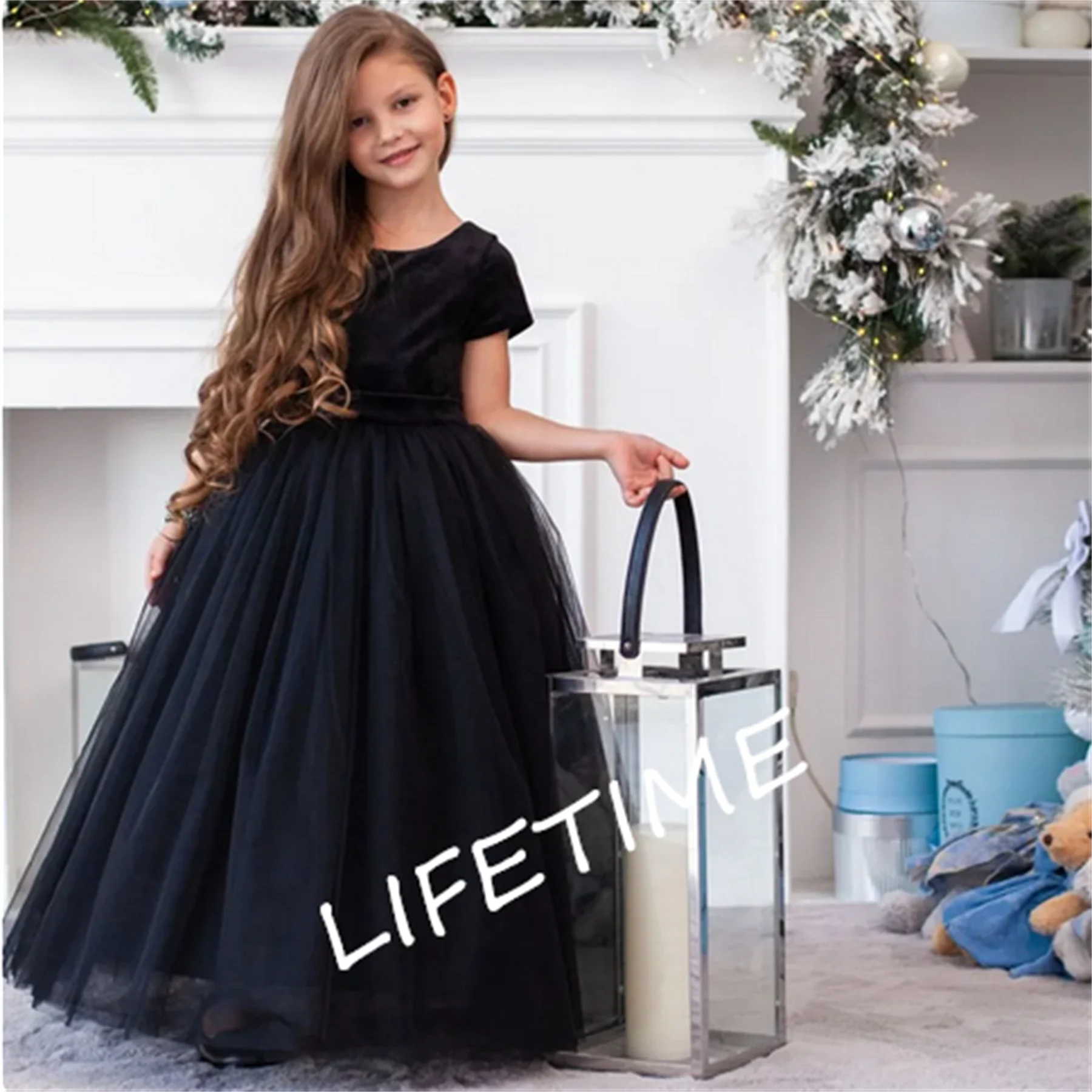 Black Flower Girl Dresses for Weddings A-Line O Neck Floor Length Short Sleeve First Communion Gown Tulle With Bow Beading