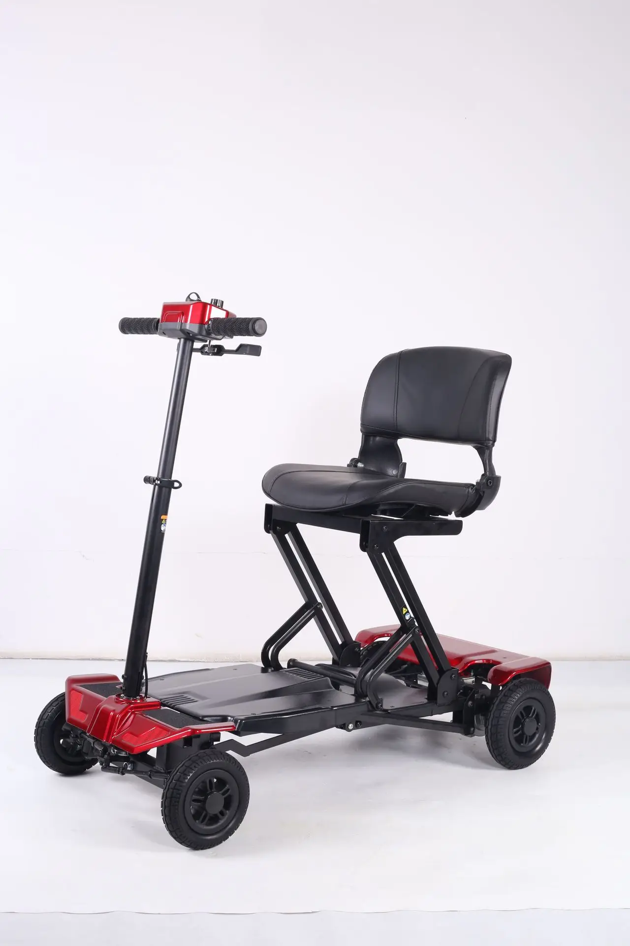 Automatycznie składana, lekka, rozkładana wózka inwalidzki elektryczny dla seniorów, czterokołowy.