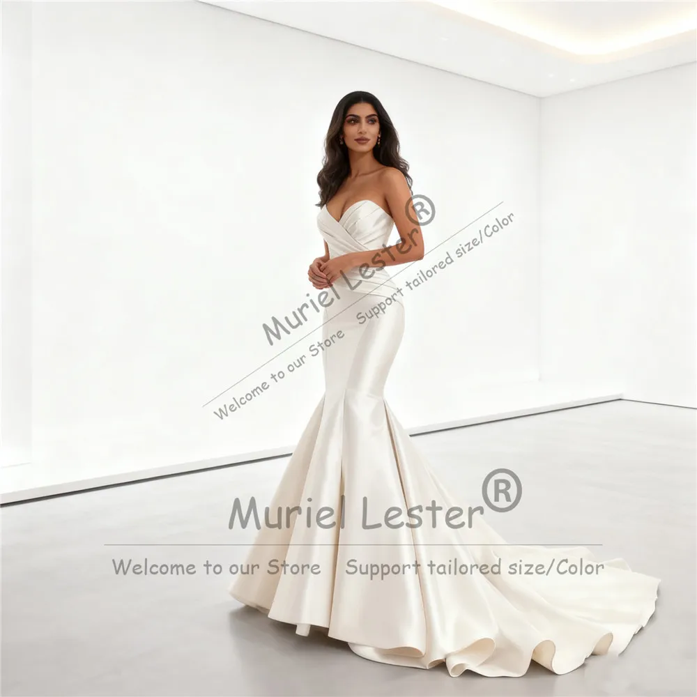 Abiti da sposa eleganti in raso sexy pieghettati con scollo a cuore senza maniche a sirena Abiti da sposa da donna Abiti da sposa personalizzati