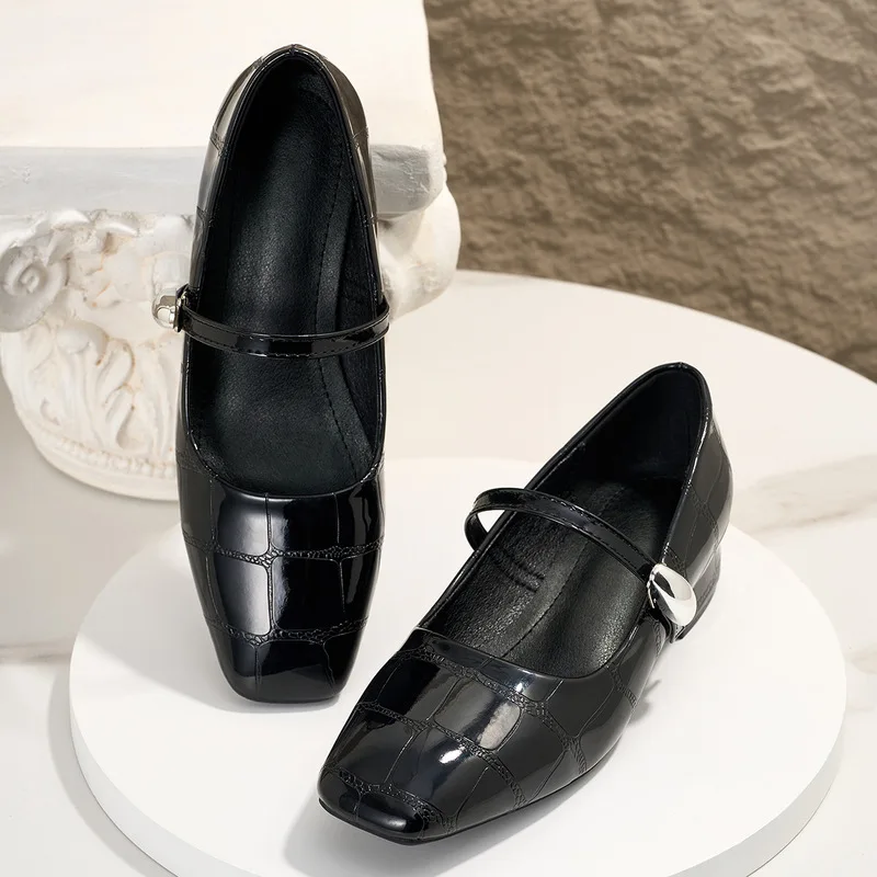 Women's large plus size versatile fashion shallow mouth button Mary Jane soft sole low order shoes autumn shoes