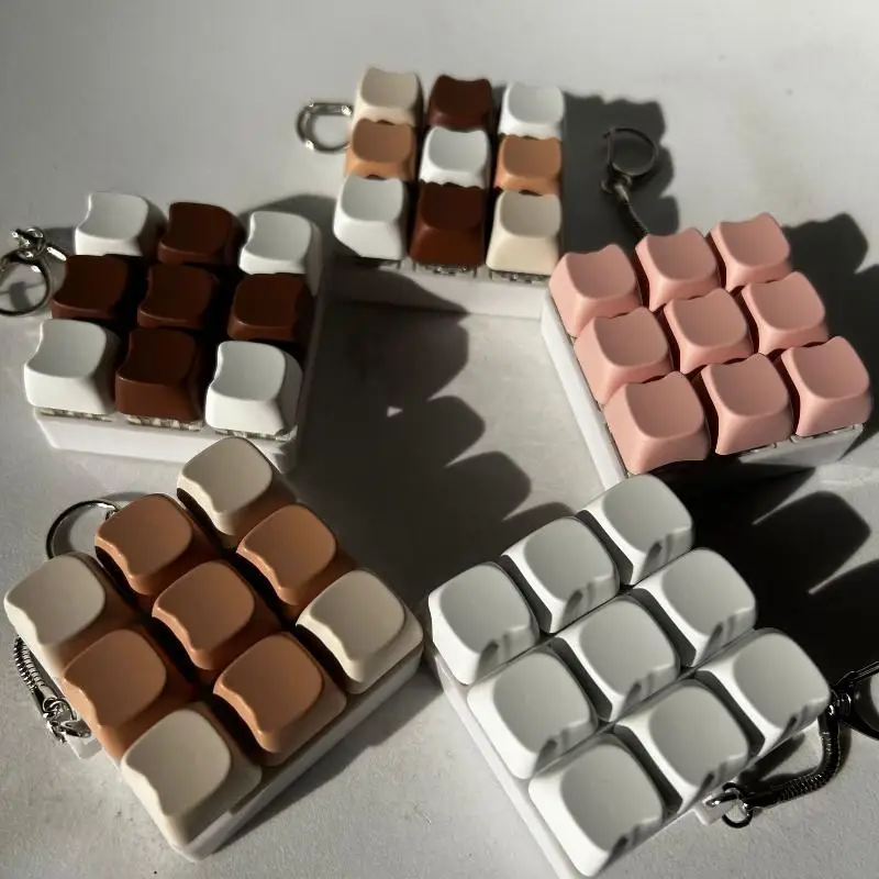1 個メカニカルキーボード減圧指先おもちゃキーリングノベルティ低速圧力おもちゃパーティー用品ティーンエイジャーギフト用