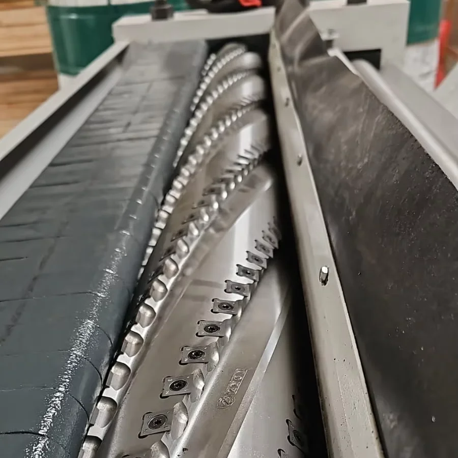 Durable Wood Thickness Planer Engineered for Longevity