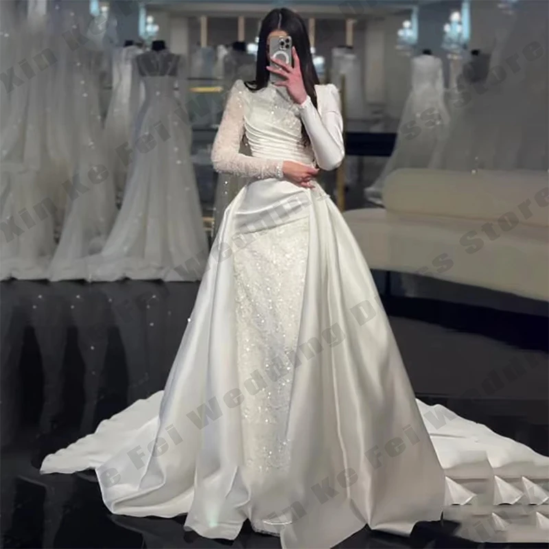 Abiti da sposa lucidi a collo alto Abiti da sposa da spiaggia in pizzo pieghettato Treno staccabile Abito da sposa personalizzato con volant sulla spalla