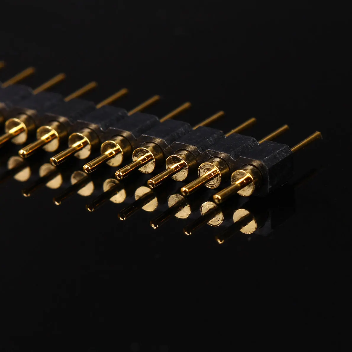 Round 2.54mm Single Row Pin Header 40P Gold Plated for PCB Connection  30pcs