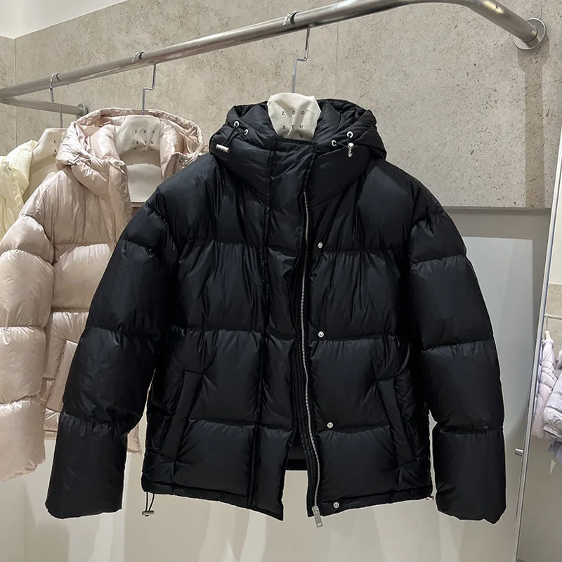 2024 Winter Women Down with 90% White Duck Down Designer Jacket Soft Thicker Hooded Bread Coat Warmer Outwear