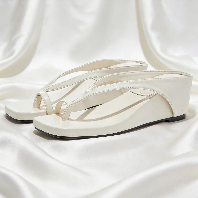 

Женские модные шлепанцы-сабо на танкетке с узким ремешком, летние удобные нескользящие пляжные сандалии