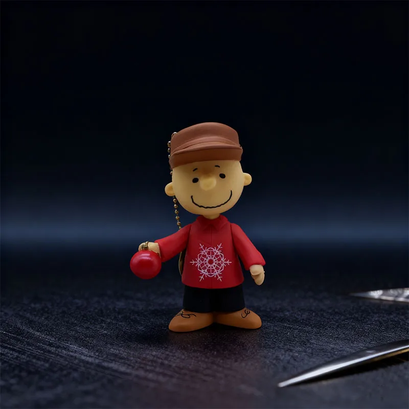 سنوبي عيد ميلاد قبعة زخرفة الكرتون Kawaii براون لوسي لينوس نموذج تمثال عيد الميلاد تمثال حلية المفاتيح ديكور المنزل