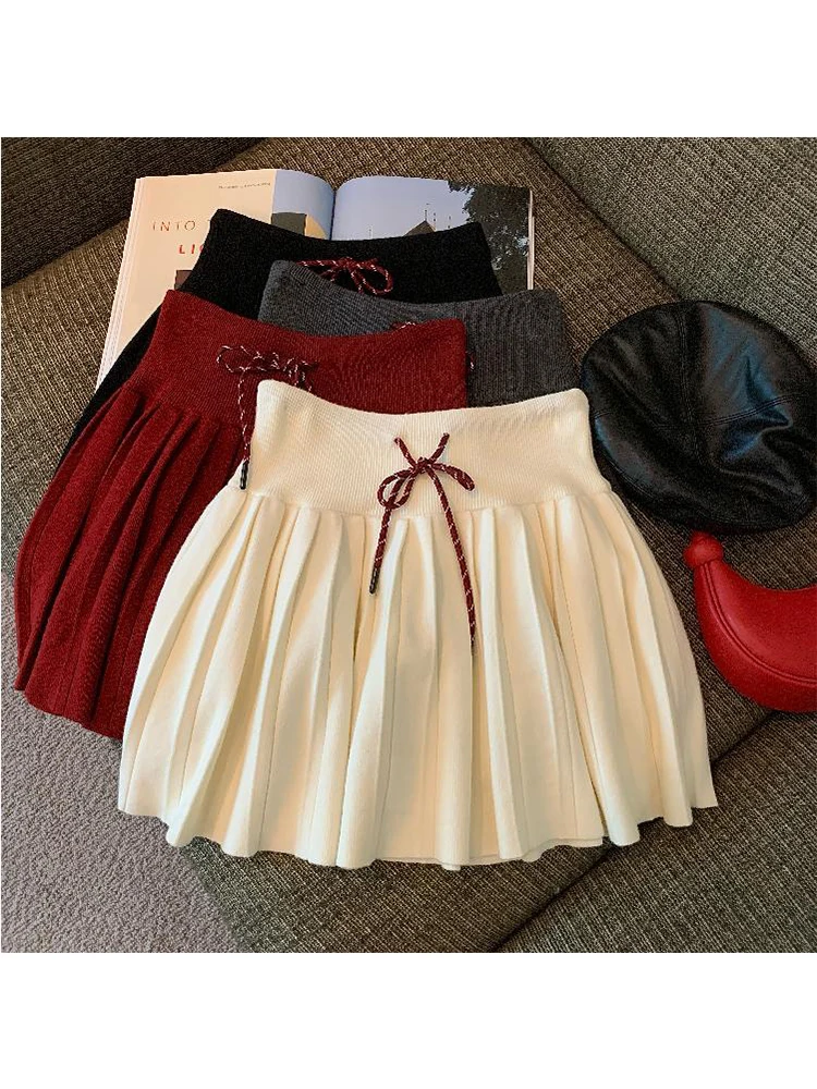 

Fall Winter Women Simple Shoujo 2000s Aesthetic Mini Knit Pleated Skirt Gyaru Coquette Y2k Korean Fashion High Waist College New